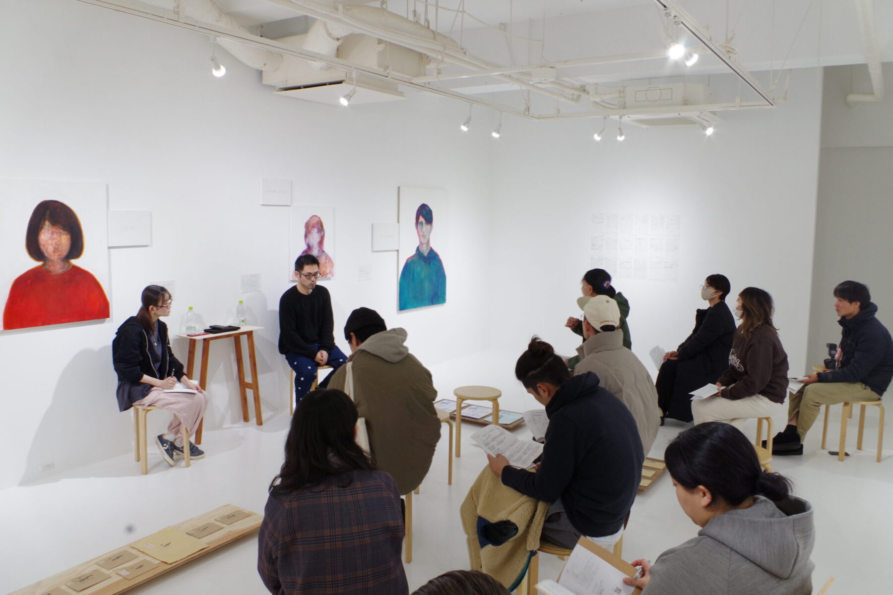 自分と相手の関係性を描く　飯島小雪個展「僕らじゃない」イベントレポート